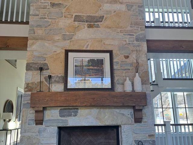 Room for rent in Ancaster Heights, Hamilton