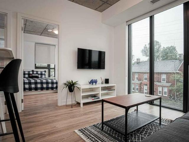 Room for rent in Kingston, Ontario