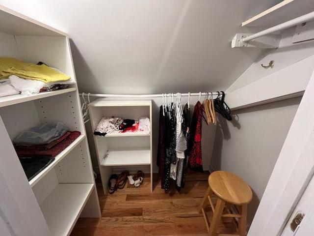 Room for rent in Sainte-rose, Quebec