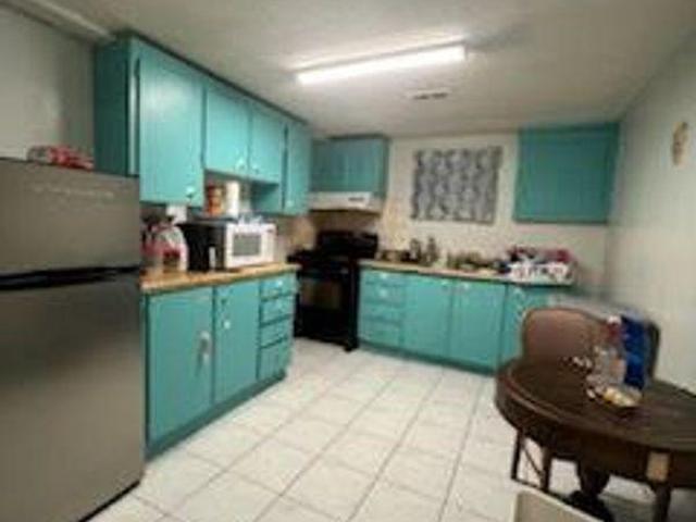 Room for rent in Mississauga, Ontario