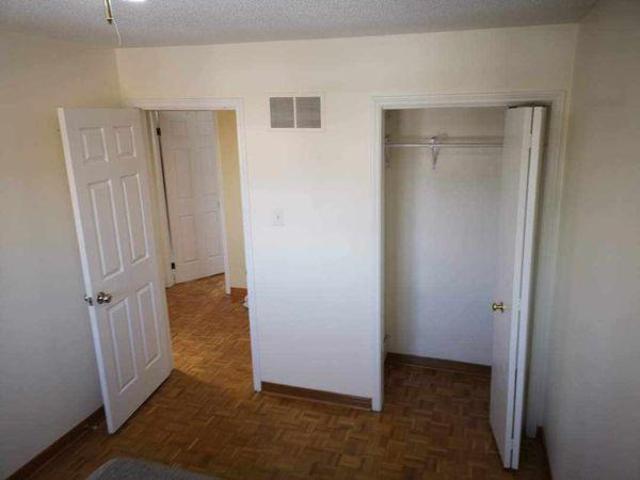 Room for rent in Mississauga, Ontario