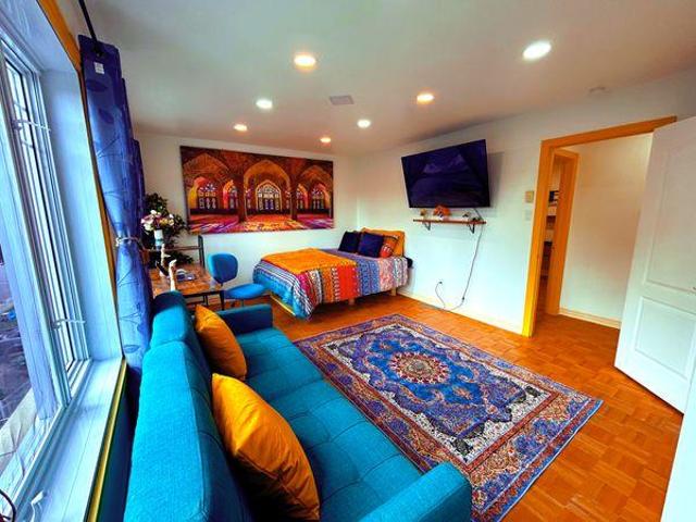 Room for rent in St. Leonard's, Quebec