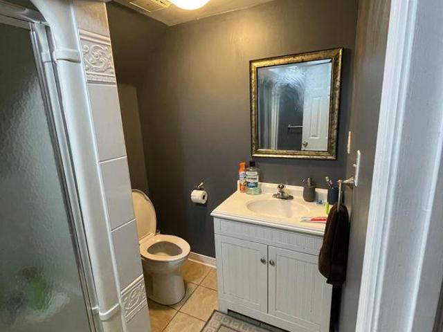 Room for rent in Oshawa