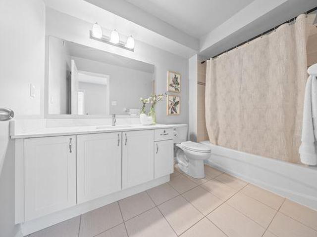 Room for rent in Oshawa