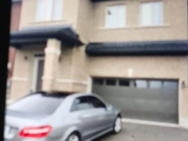 Room for rent in Pickering