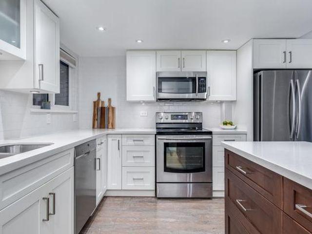 Room for rent in Port Moody, British Columbia