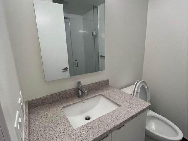 Room for rent in York, Ontario