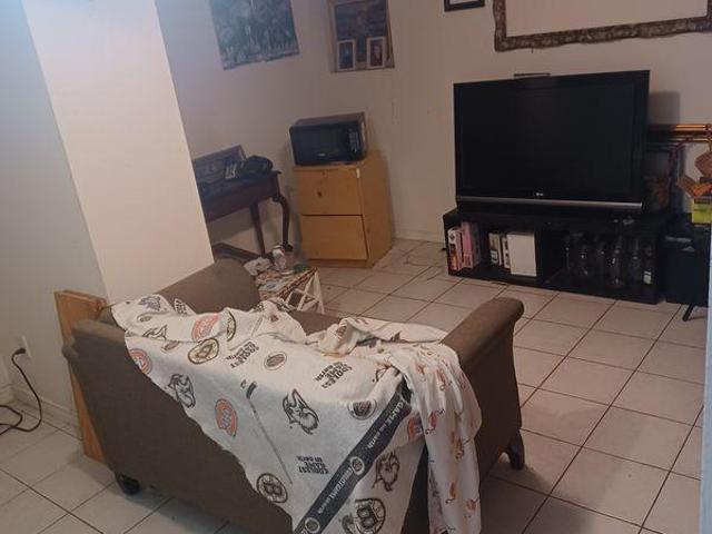 Room for rent in Davenport, Toronto