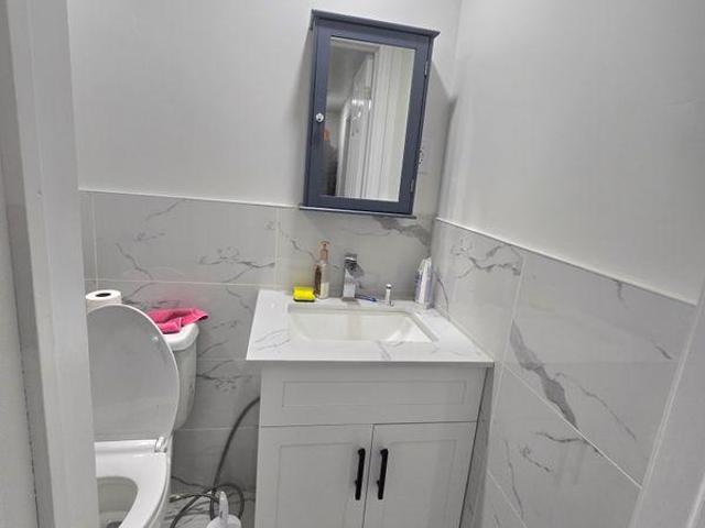 Room for rent in Woburn, Ontario