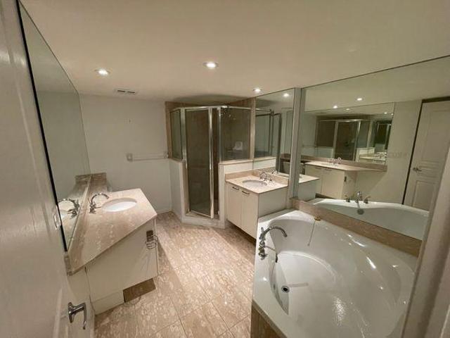Room for rent in Woburn, Ontario