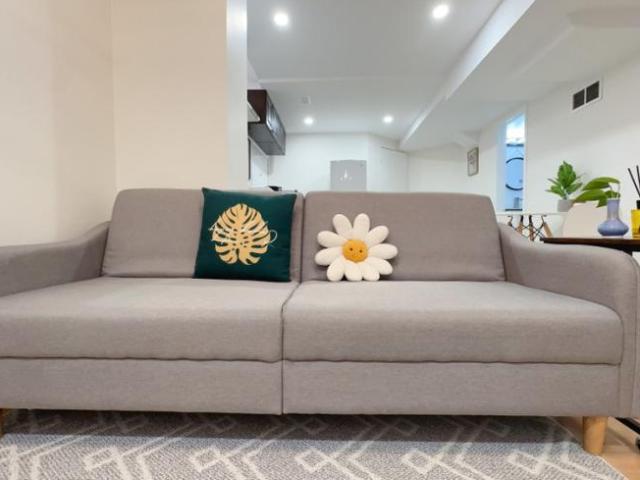 Room for rent in York, Ontario