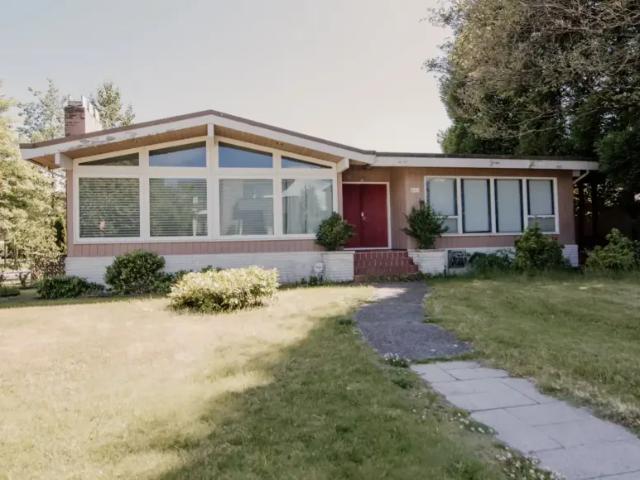 Room for rent in Vancouver, British Columbia