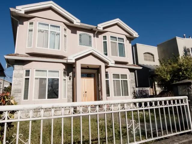 Room for rent in Vancouver, British Columbia