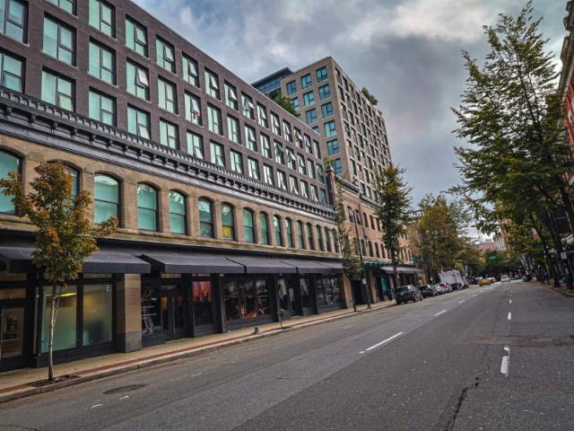 Room for rent in Vancouver, British Columbia