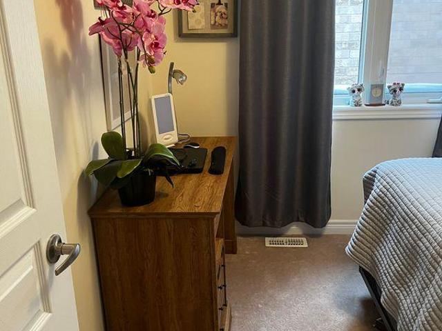 Room for rent in Vaughan