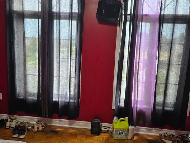 Room for rent in Vaughan