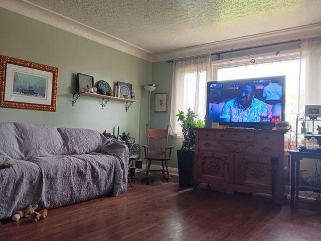 Room for rent in Welland