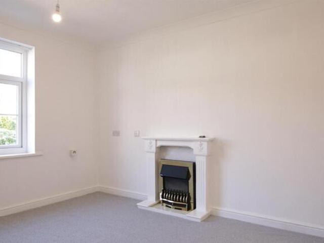 Room for sale in Trafford Park, Greater Manchester