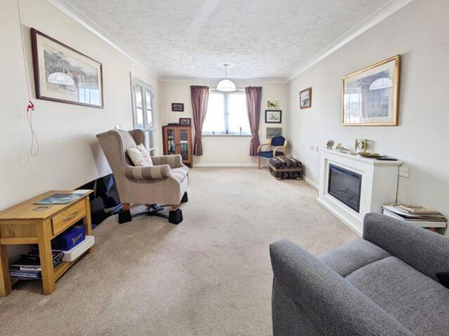Room for sale in Roseworthy, Cornwall