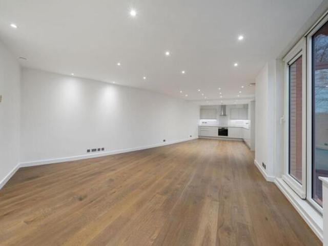 Room for sale in St. John's Wood, Greater London
