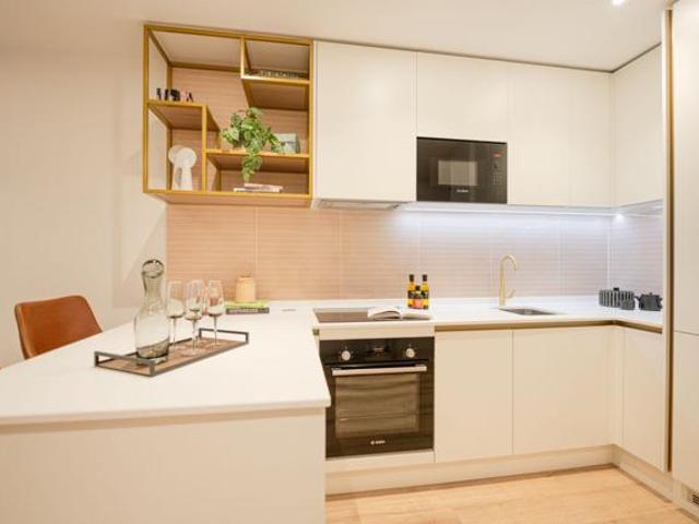 Room for sale in Alperton, Greater London