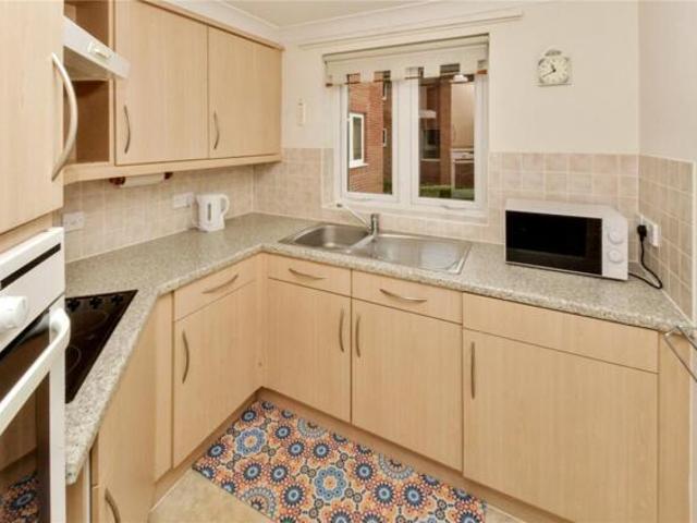 Room for sale in West Moors