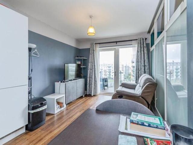 Room for sale in Brompton, Gillingham