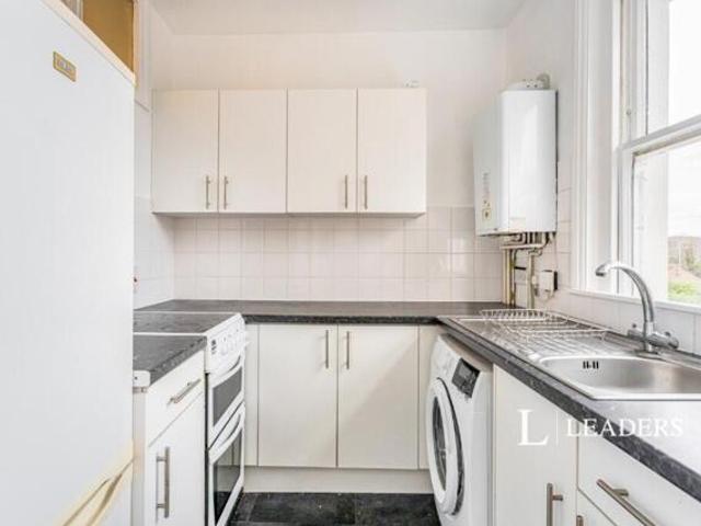 Room for sale in Perryfields, West Sussex
