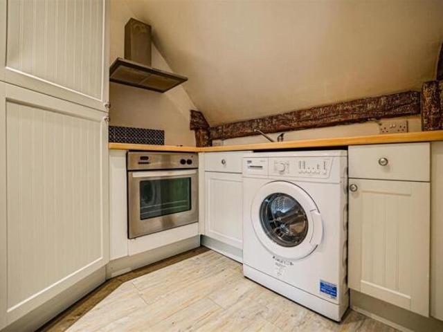 Room for sale in Highfield, Pouchen End