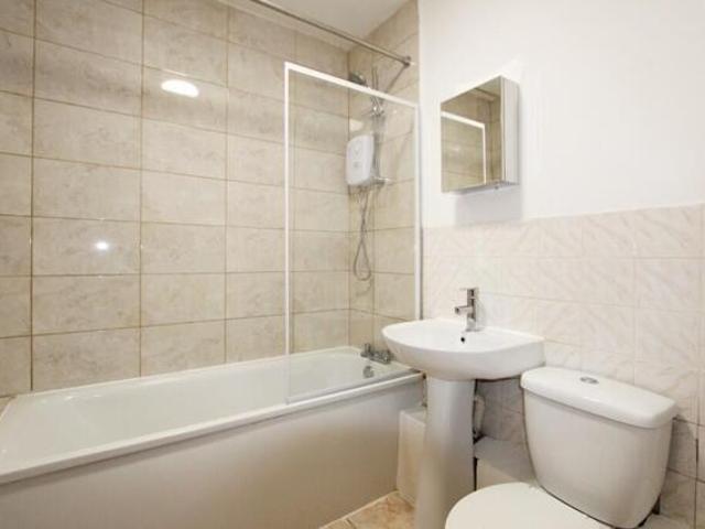 Room for sale in Hendon Central, Greater London