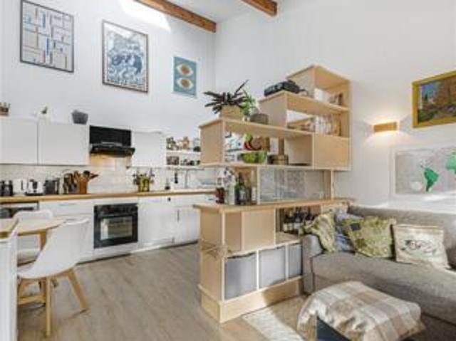 Room for sale in London Borough of Lewisham, Brockley