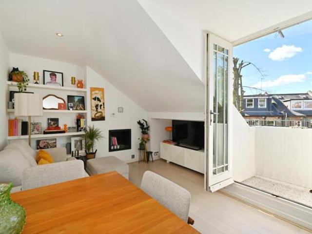 Room for sale in South Hampstead, Greater London