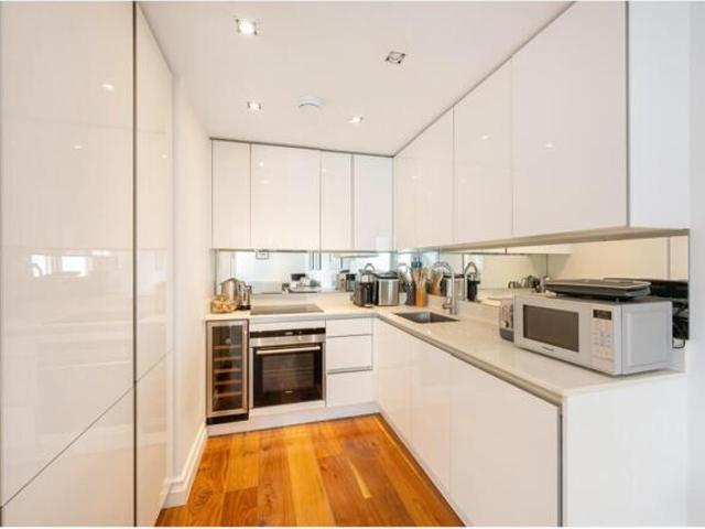 Room for sale in Victoria, Isle Of Man