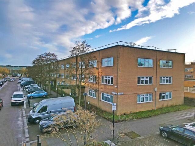 Room for sale in Milton Keynes