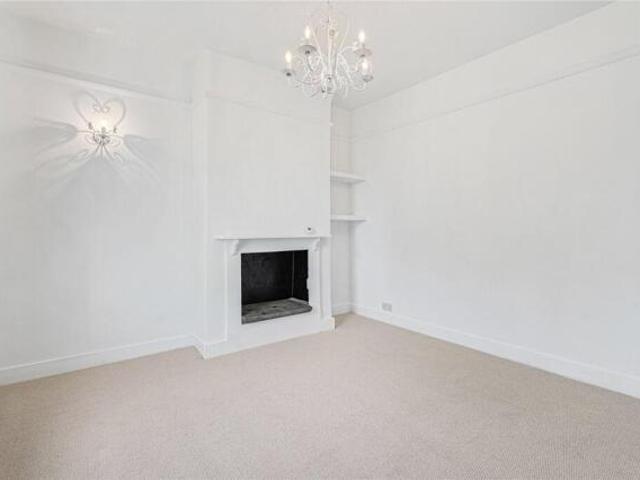 Room for sale in The Slade, Oxfordshire