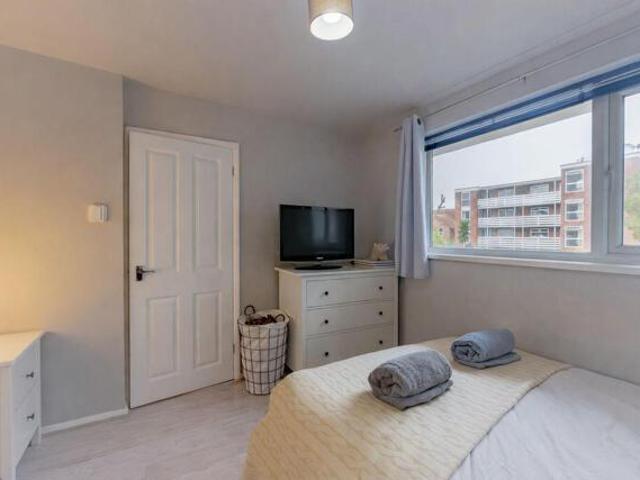 Room for sale in Somers Town, City Of Portsmouth