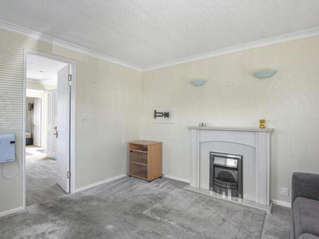 Room for sale in Lambourne, Epping