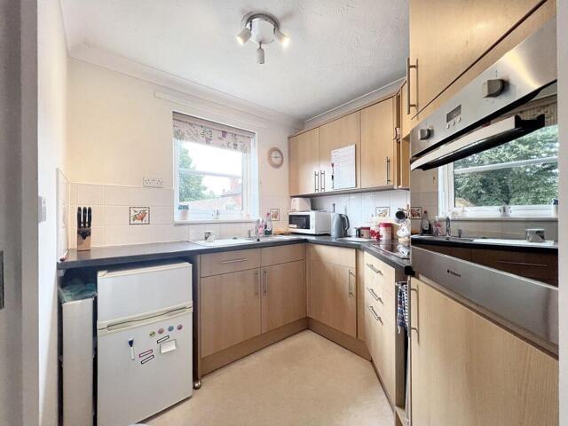 Room for sale in Salisbury, Wiltshire