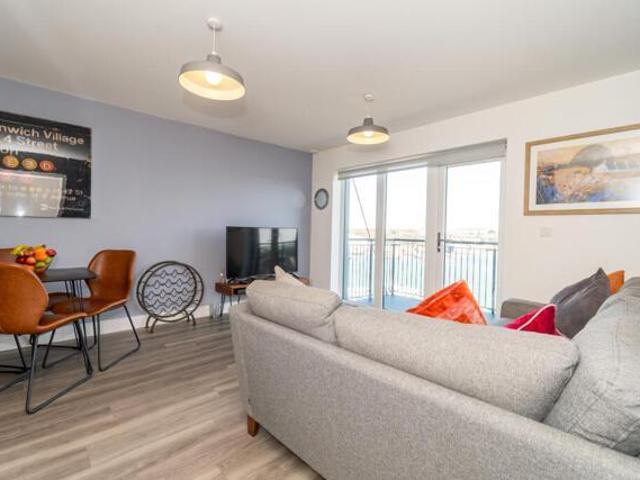 Room for sale in St Mary's, City Of Southampton