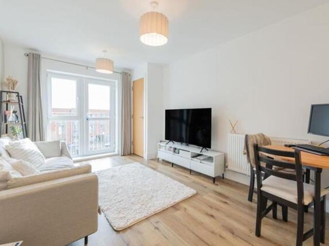 Room for sale in Bitterne Manor, Isle Of Man