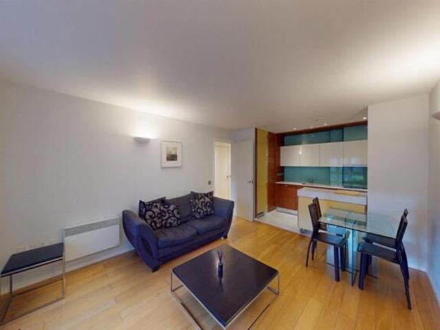 Room for sale in South Woodford, Isle Of Man