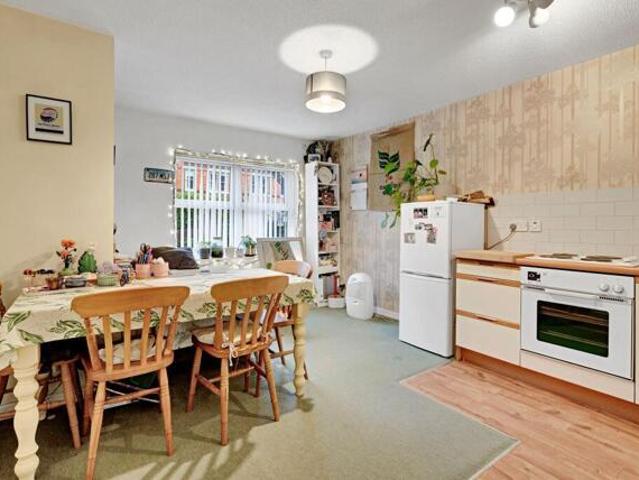 Room for sale in Barbourne, Isle Of Man