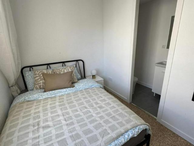 Habitación en alquiler en Barri dels Ollers, l'Horta Sud