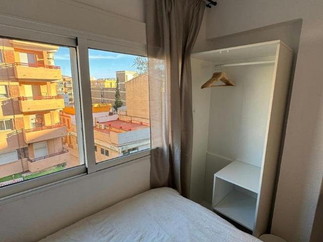 Habitación en alquiler en Alaquàs, València / Valencia