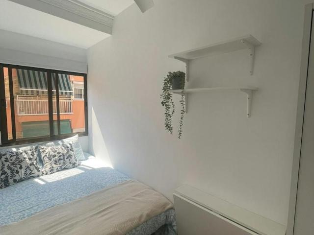 Habitación en alquiler en Alaquàs, València / Valencia