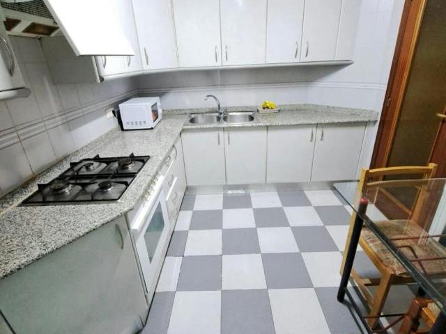 Habitación en alquiler en Distrito 3, Albacete