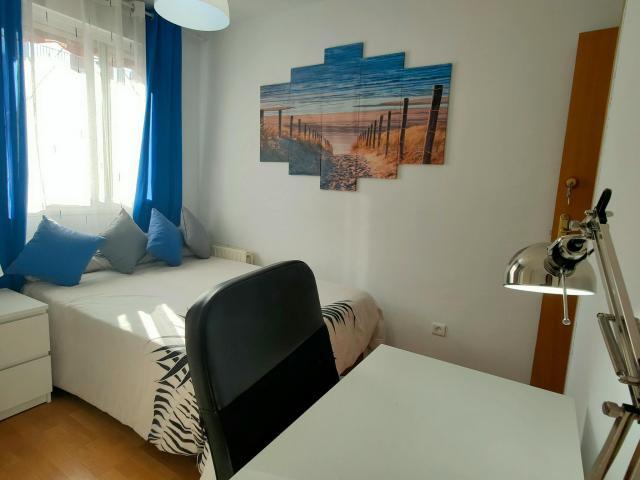 Habitación en alquiler en Distrito IV, Alcalá De Henares