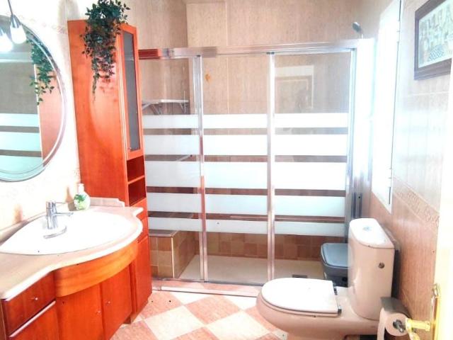 Habitación en alquiler en Barrio de las Cruces, Almería