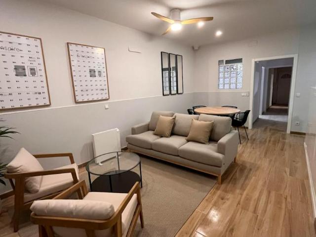 Habitación en alquiler en Ausiàs Marc, Baix Llobregat