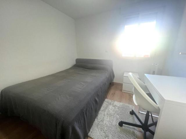 Habitación en alquiler en Juan de la Cierva, Getafe